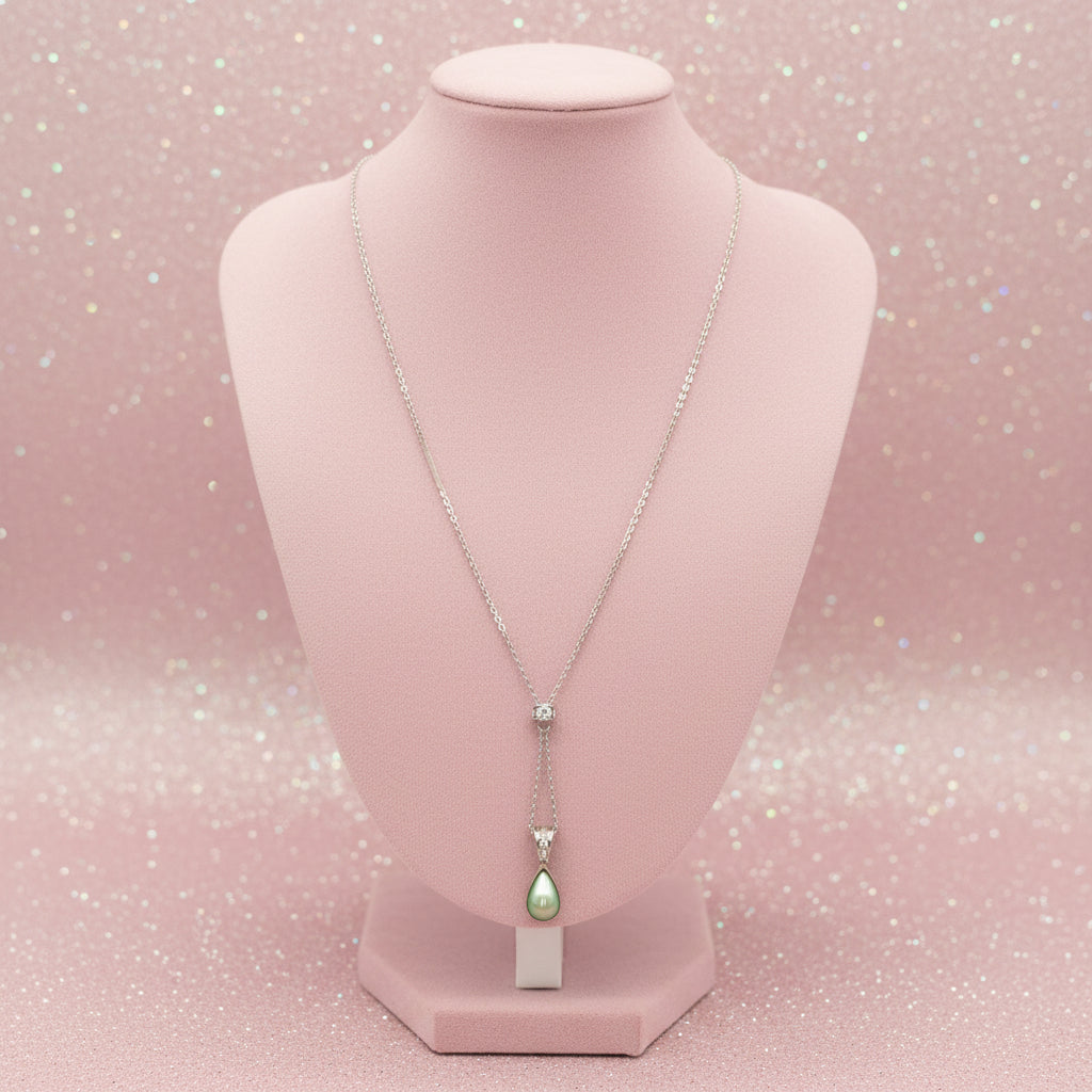 Vintage Avon Teardrop Faux Pearl & Rhinestone Necklace