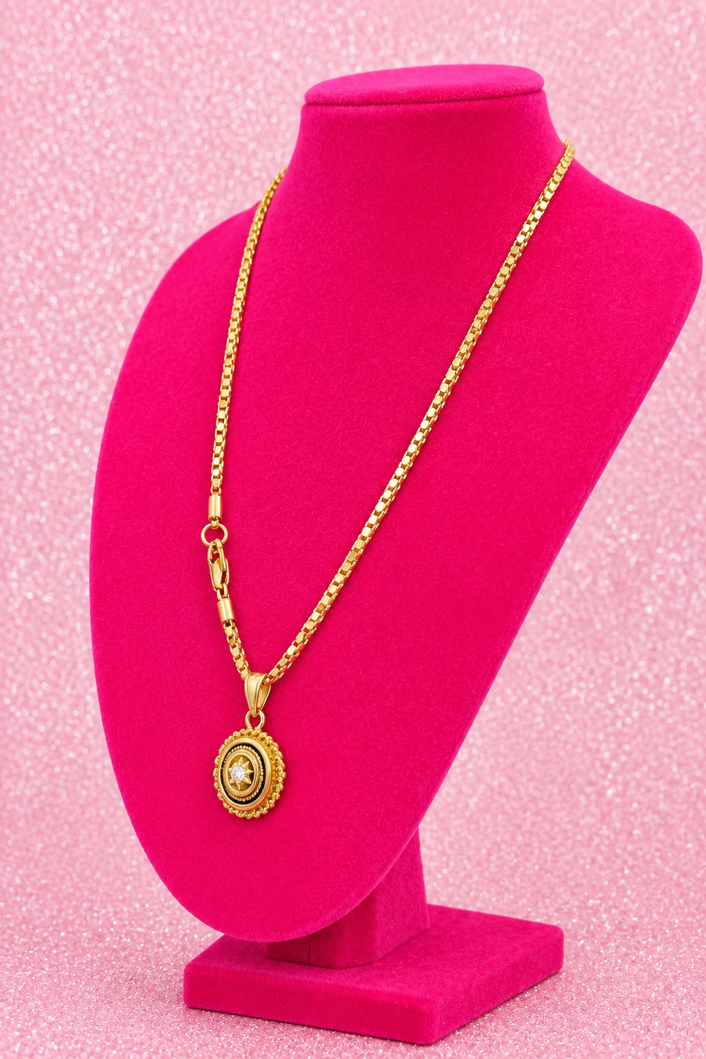 Vintage Gold Tone Round Pendant Necklace w/ Star & Faux Pearl Center