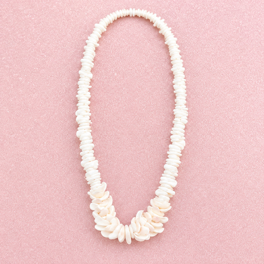 Vintage White Puka Shell Chip Necklace w/ Graduated Center