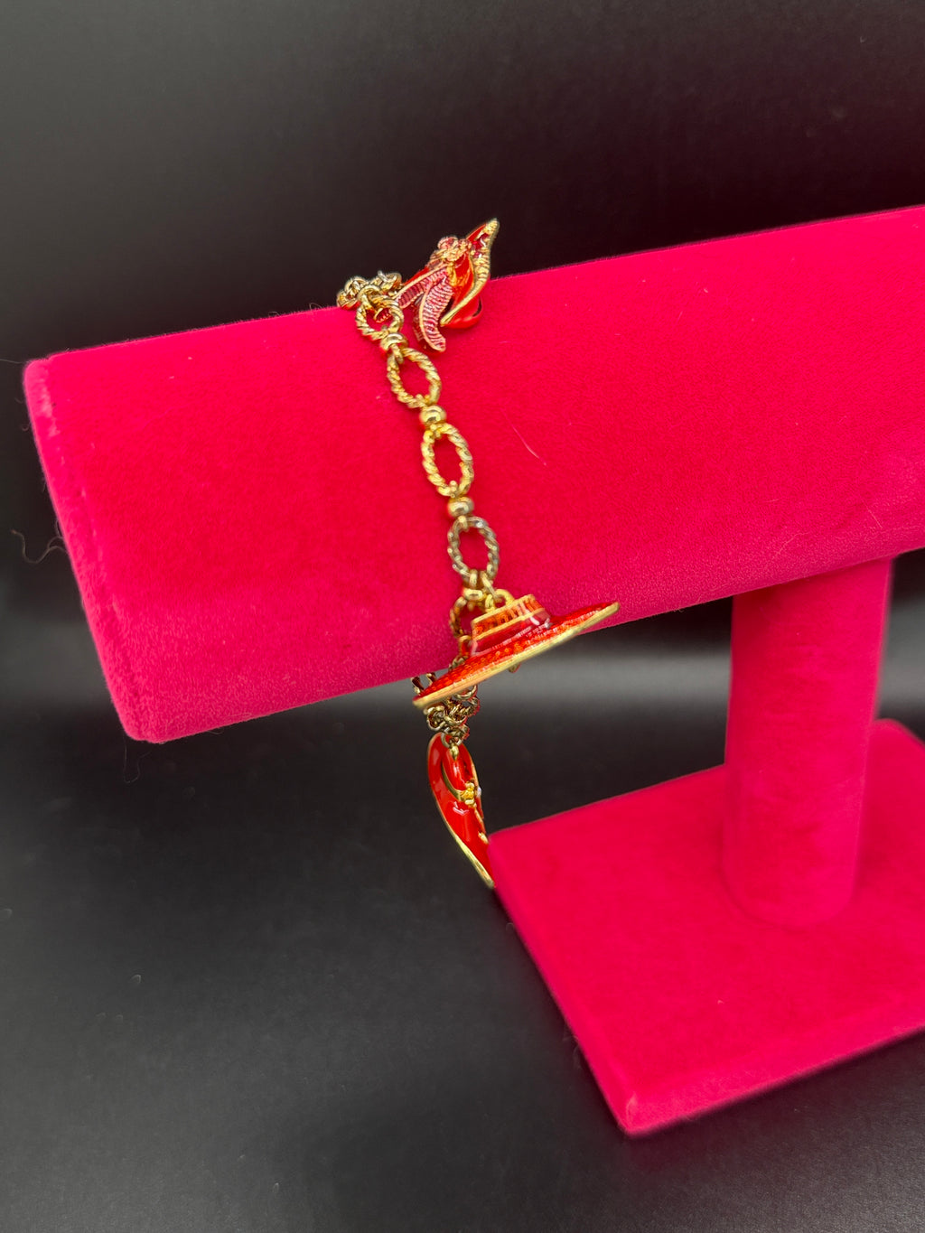 Vintage Avon Red Hat Society Gold Tone Charm Bracelet