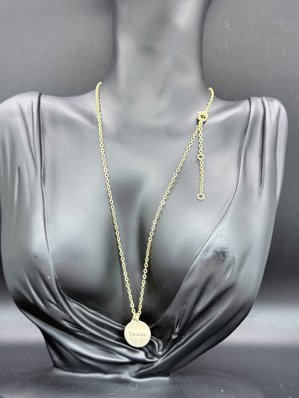 Vintage Gold Tone Lapis Lazuli Star and Taurus/Constellation Charm Pendant Necklace